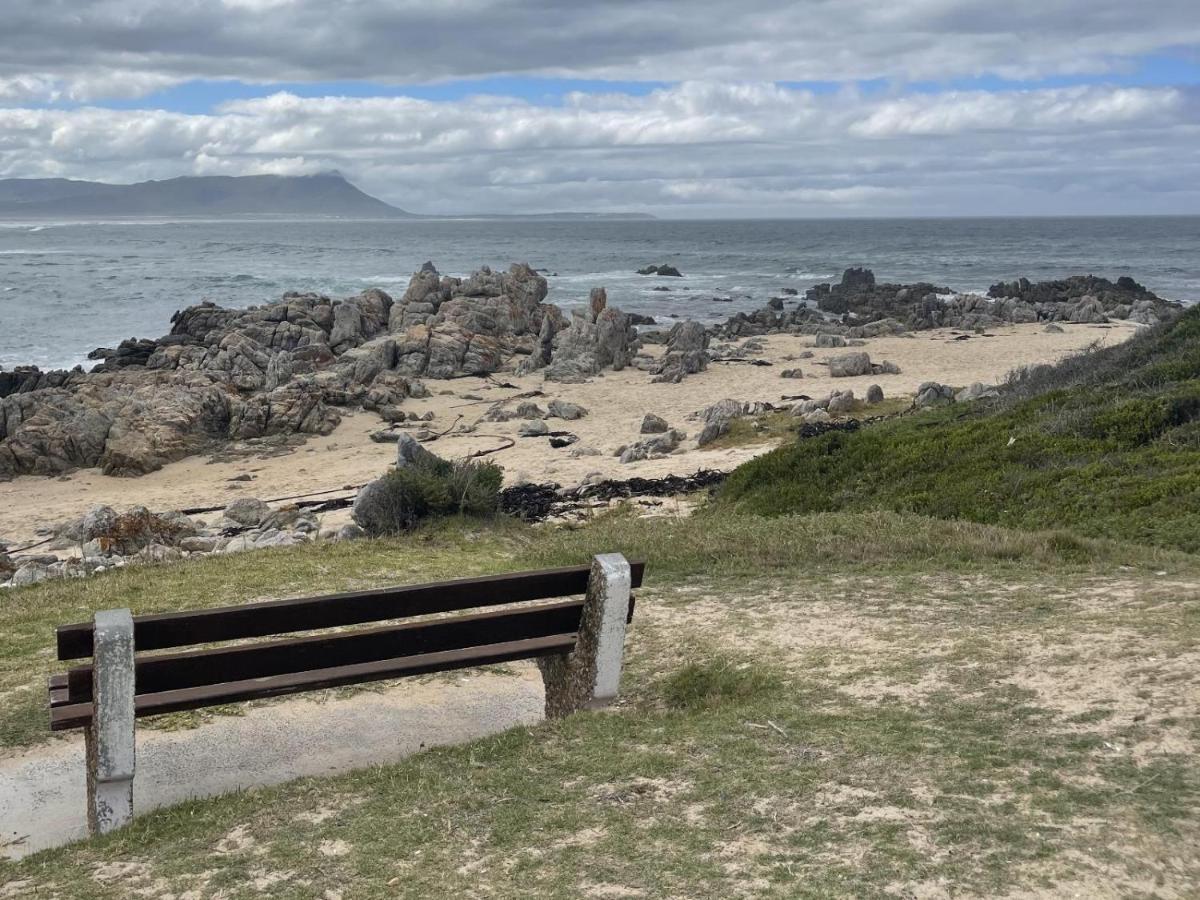 Footprints In Kleinmond Hotel Exterior foto